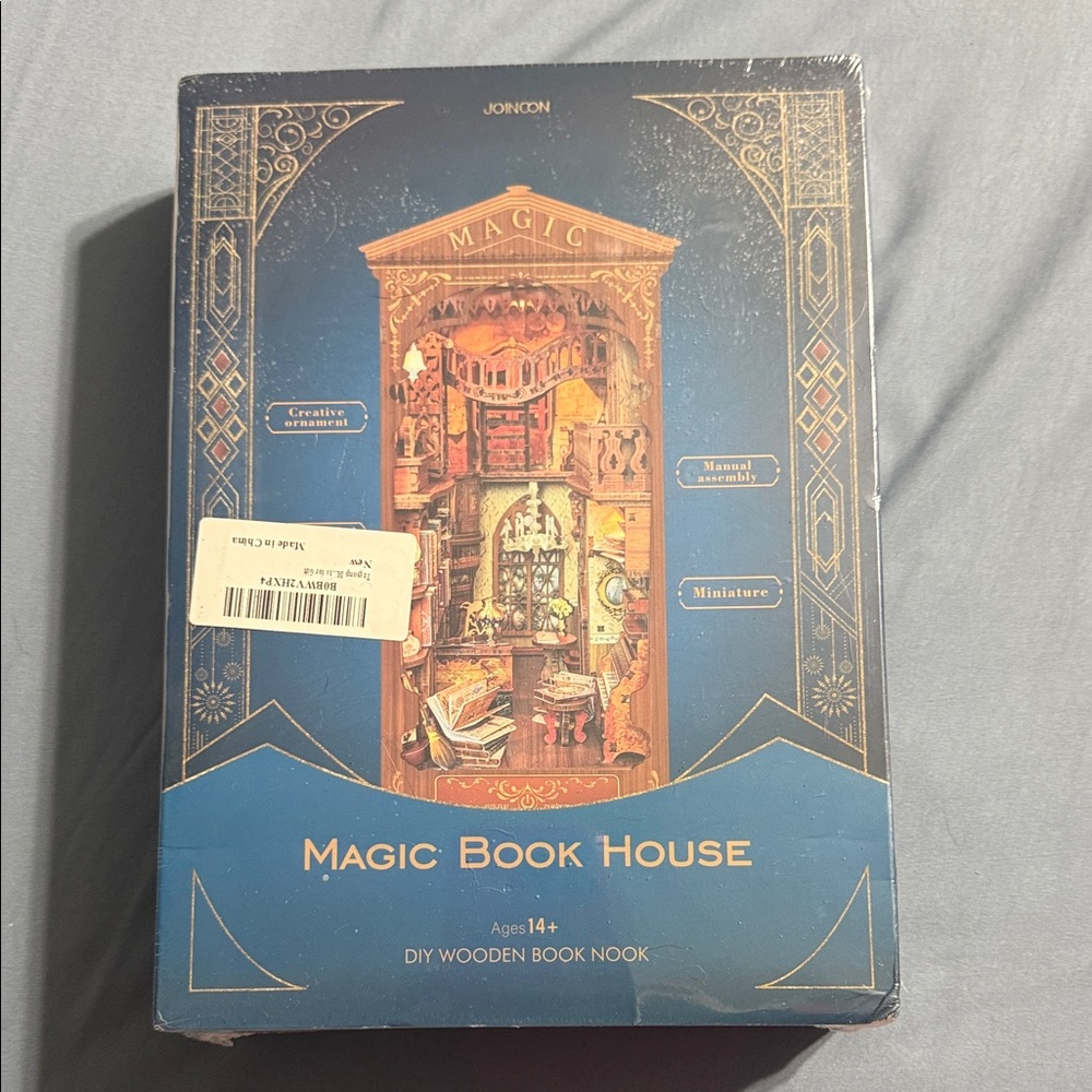 Magic Book House DIY Wooden Book Nook